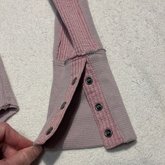 We the Free Long Sleeve Thermal Tasha Top Pink/Daytime Fireworks 
M - Picture 7 of 11